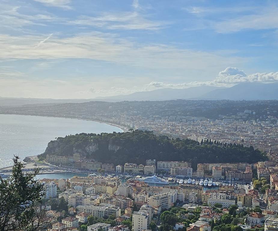 Guided walking tour of Nice including Castle Hill - Bonjour Fun