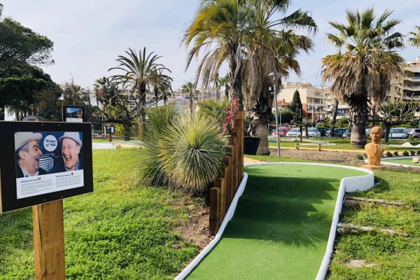 Mini golf in Saint Raphael with sea view - Bonjour Fun