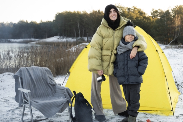 Snowshoe bivouac weekend - Bonjour Fun