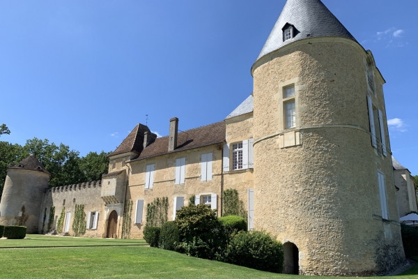 Wine tour in Sauternes & Pessac-Leognan - Bonjour Fun